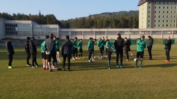 Днес играчите на Берое продължиха с подготовката си за мача