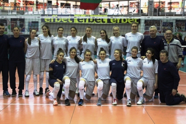 Националният отбор по волейбол на България за девойки до 17