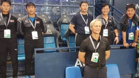 Старши треньорът на националния отбор на КНДР по футбол Йорн