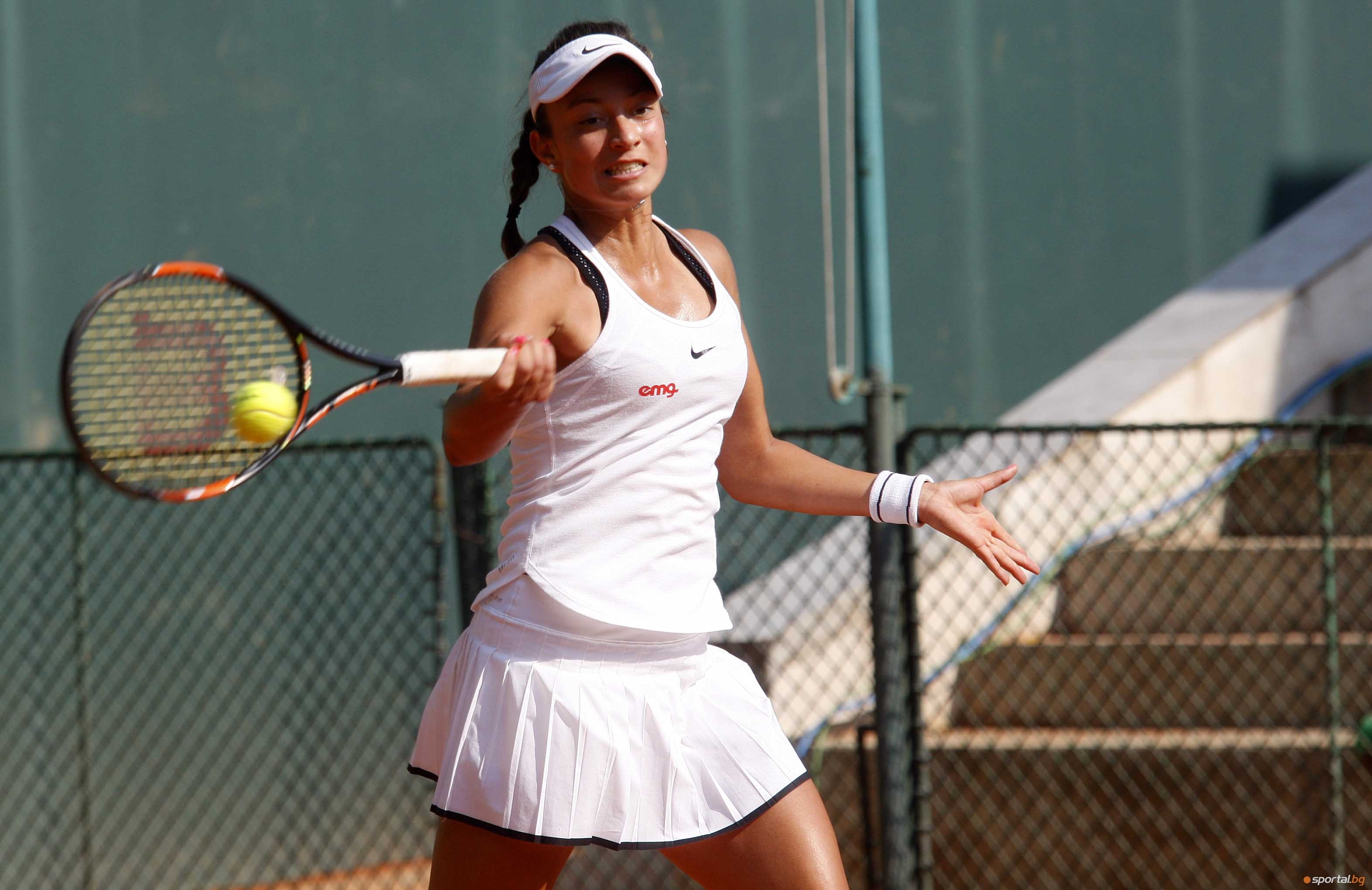 Петя Аршинкова и Габриела Михайлова се класираха за втория кръг