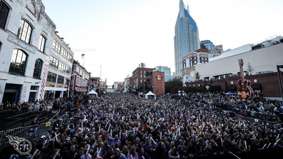 Първенство на Националната хокейна лига на САЩ и Канада НХЛ