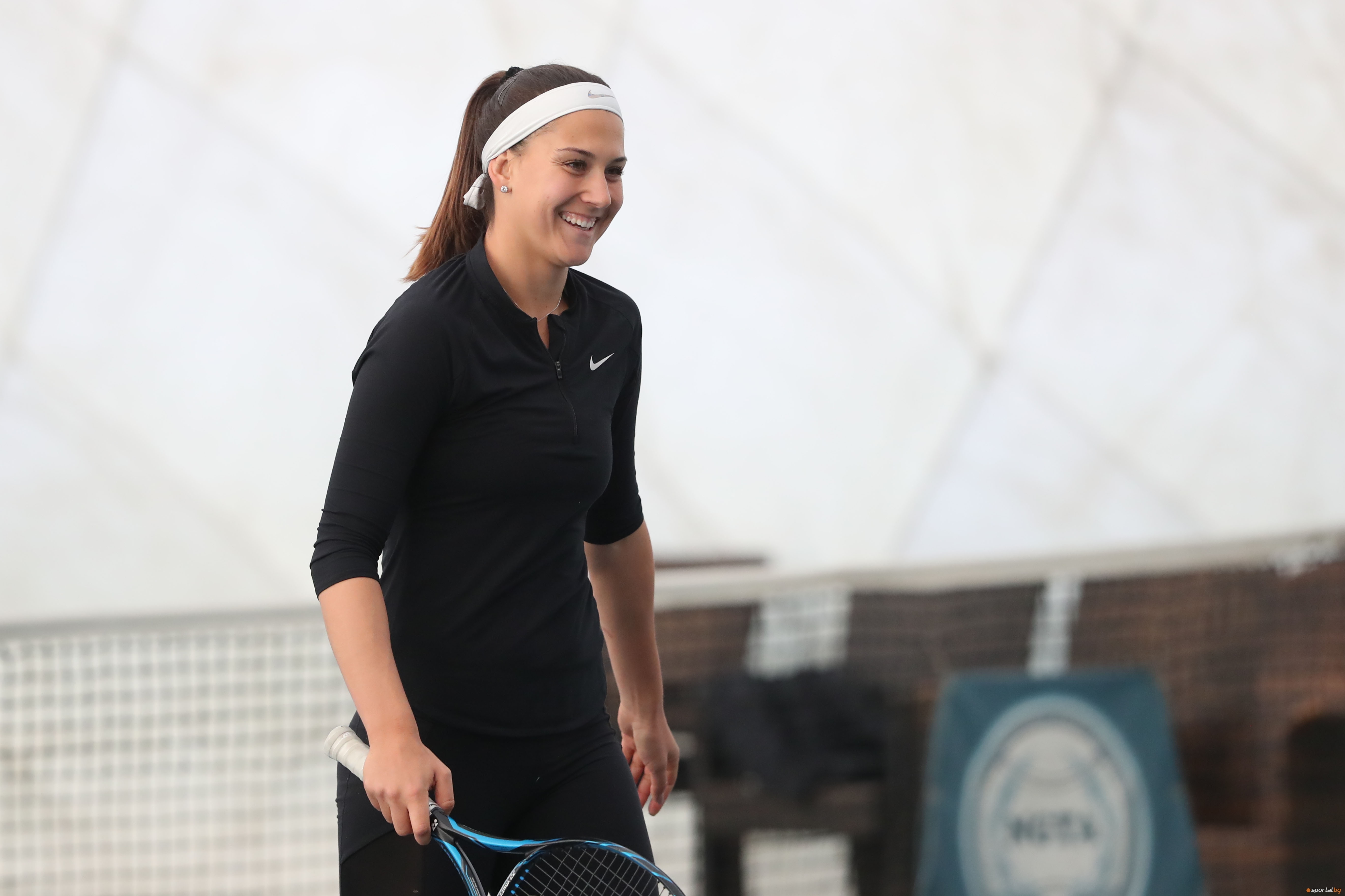 Джулия Терзийска се класира за полуфиналите на турнира по тенис