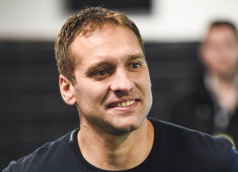 Стилиян Петров разплака запалянко след като се включи в благотворителен