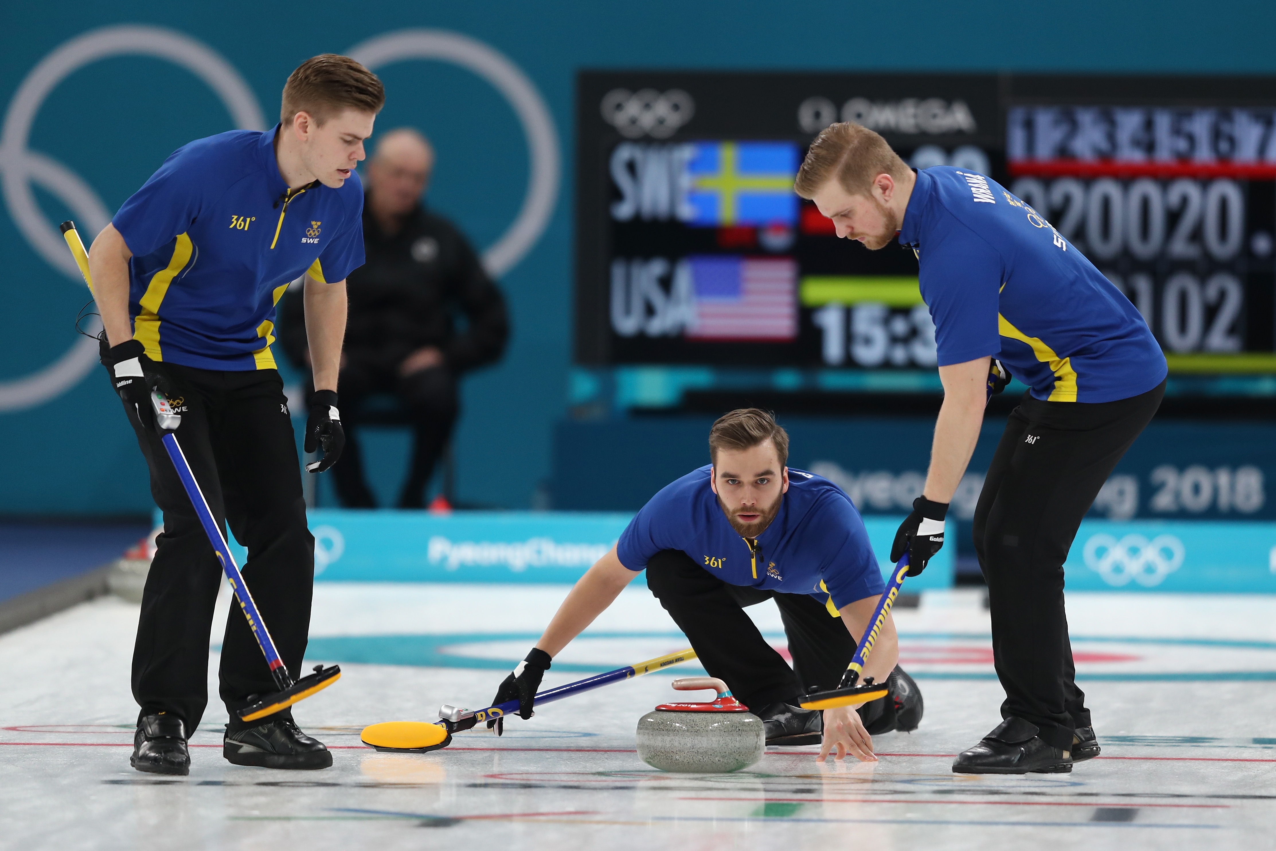 Олимпийският сребърен медалист Швеция ще играе с Канада на финала
