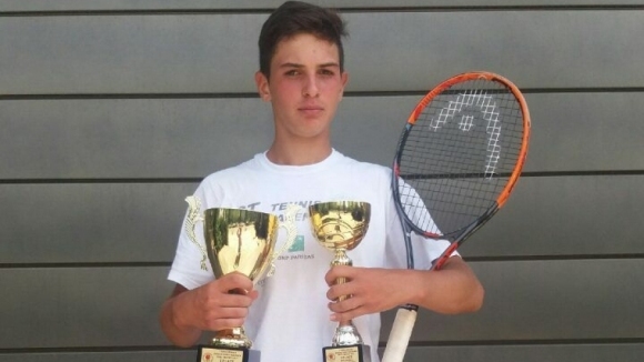 Три българчета се класираха за четвъртфиналите на турнира от втора