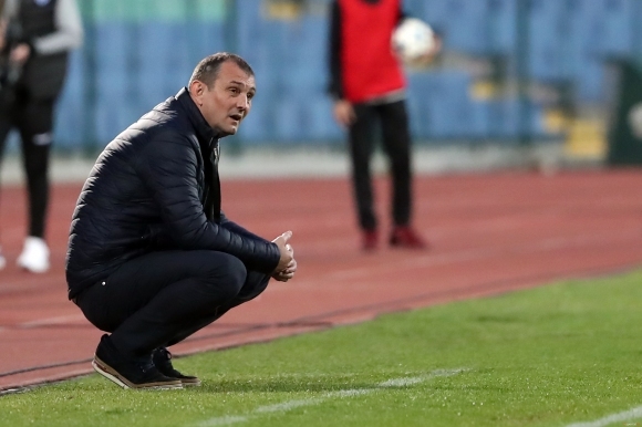 Старши треньорът на Славия Златомир Загорчич обясни какво точно се