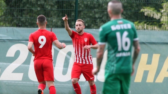 Напрежението във Втора професионална лига продължава да се покачва с