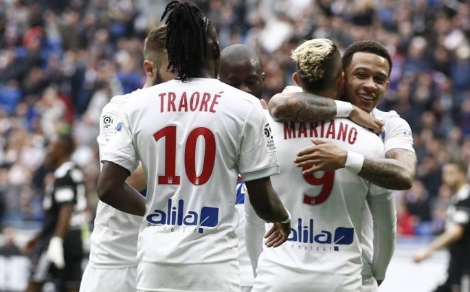 Отборът на Лион постигна пета поредна победа в Лига 1
