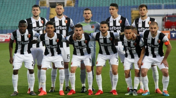 Ръководството на Локомотив Пловдив успокои играчите като изчисти една от