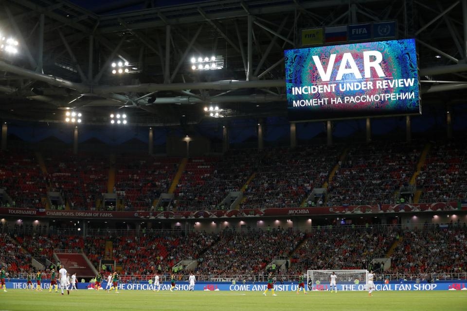 Съдийската комисия на ФИФА определи 13 видеоарбитри, които ще работят