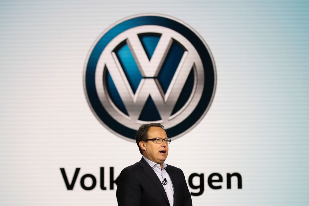 Трудно можем да си представим по разпознаваемо автомобилно лого от