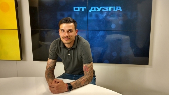 Защитникът на Локомотив (Пловдив) Асен Георгиев гостува в токшоуто От