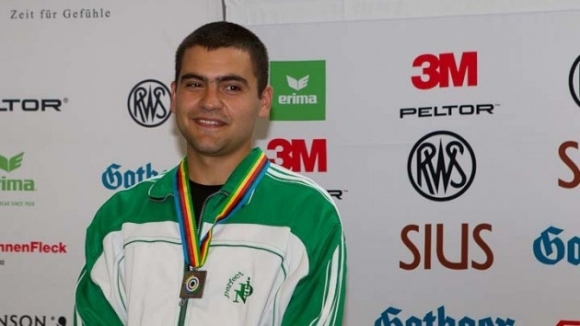 Българинът Антон Ризов завърши на девето място на 10 метра
