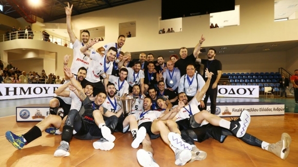 Българският национал Николай Учиков спечели купата на Гърция по волейбол