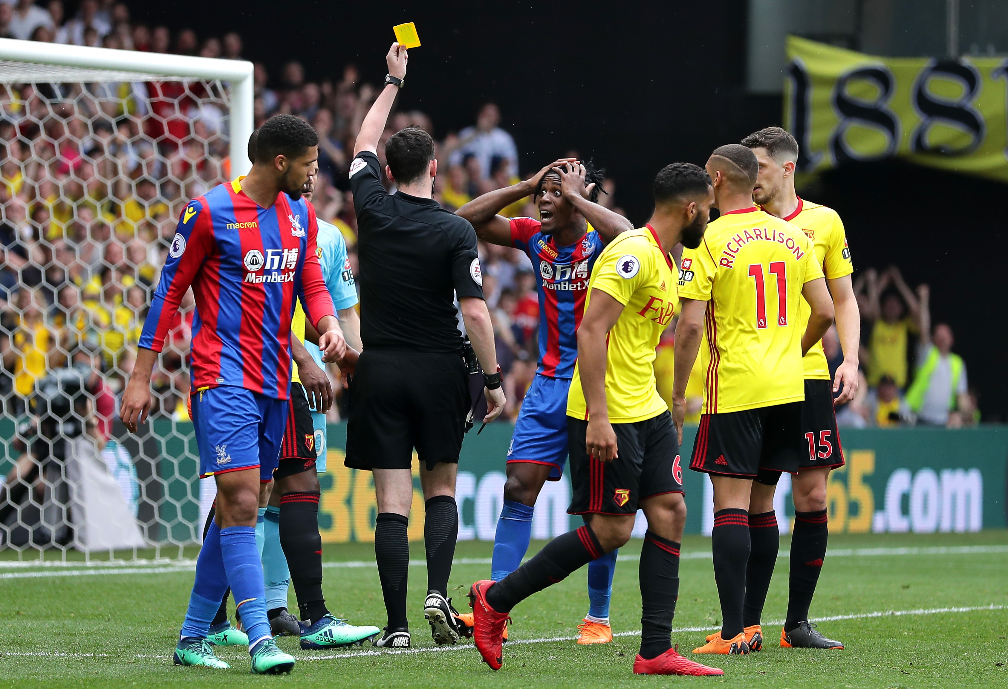 Нападателят Уилфрид Заха заяви категорично че не е симулирал нарушение