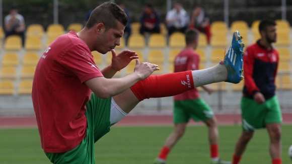 Лидерът Кариана взе 18 а победа от началото на сезона