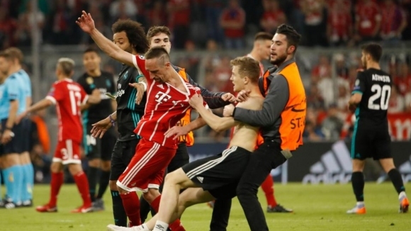 Полузащитникът на Байерн Мюнхен Франк Рибери смята че неговият отбор