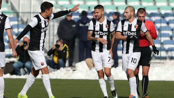 Отборът на Локомотив Пловдив гостува на Етър в двубой от