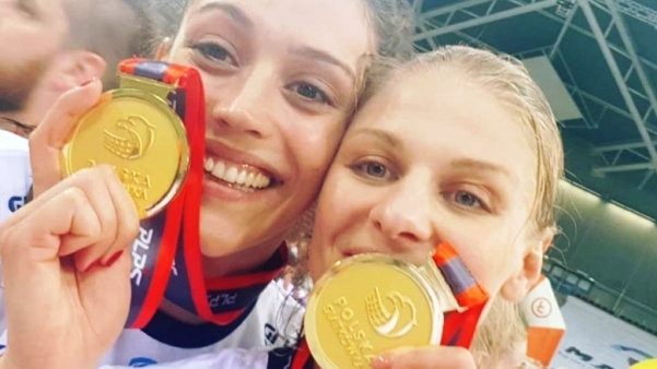 Волейболната националка Страшимира Симеонова и нейният Хемик (Полице) спечелиха шампионската