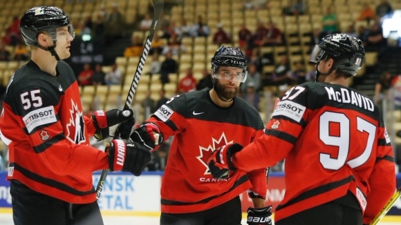 Големият фаворит Канада записа първа победа на световното първенство по
