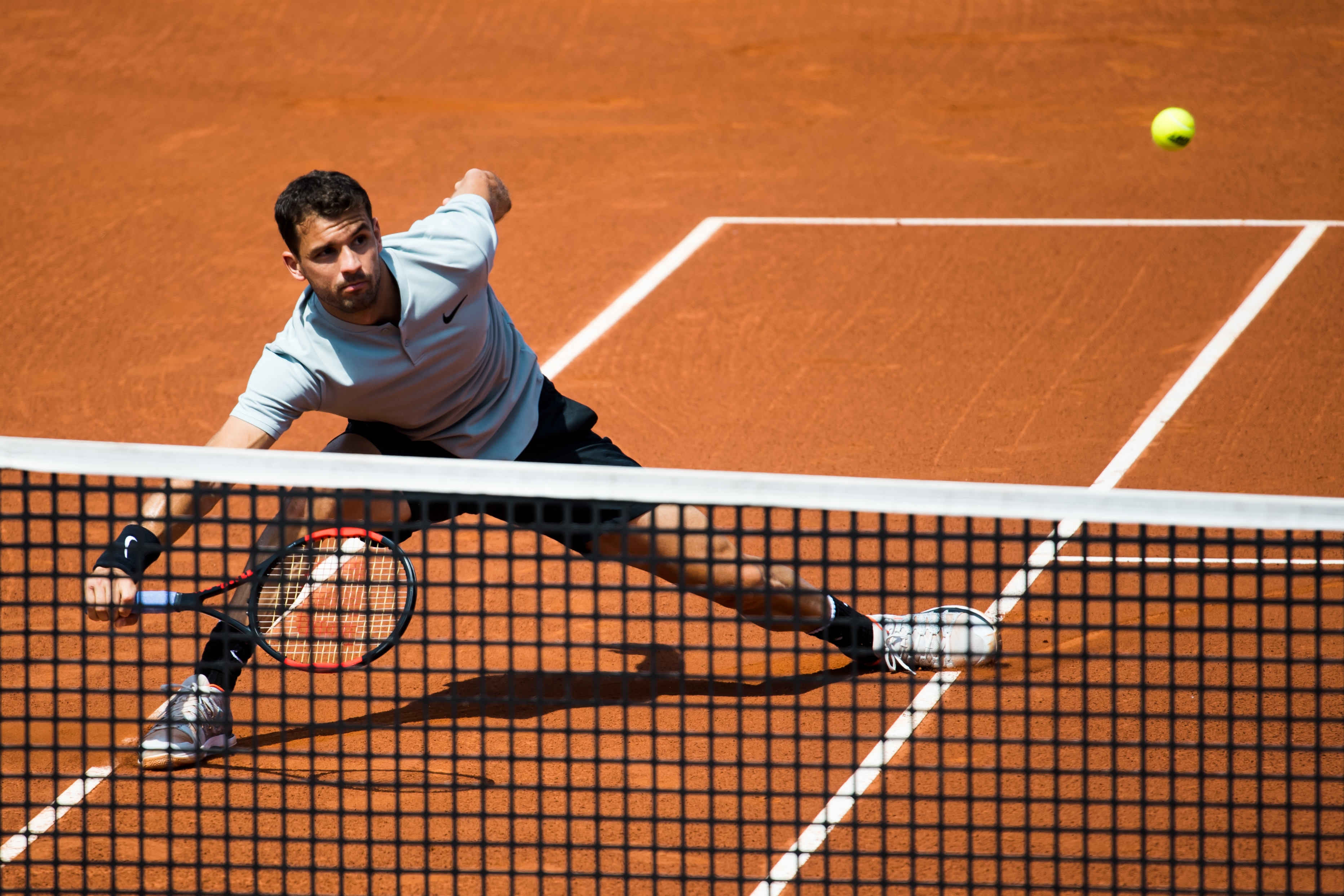 Най добрият български тенисист Григор Димитров се изкачи с една позиция