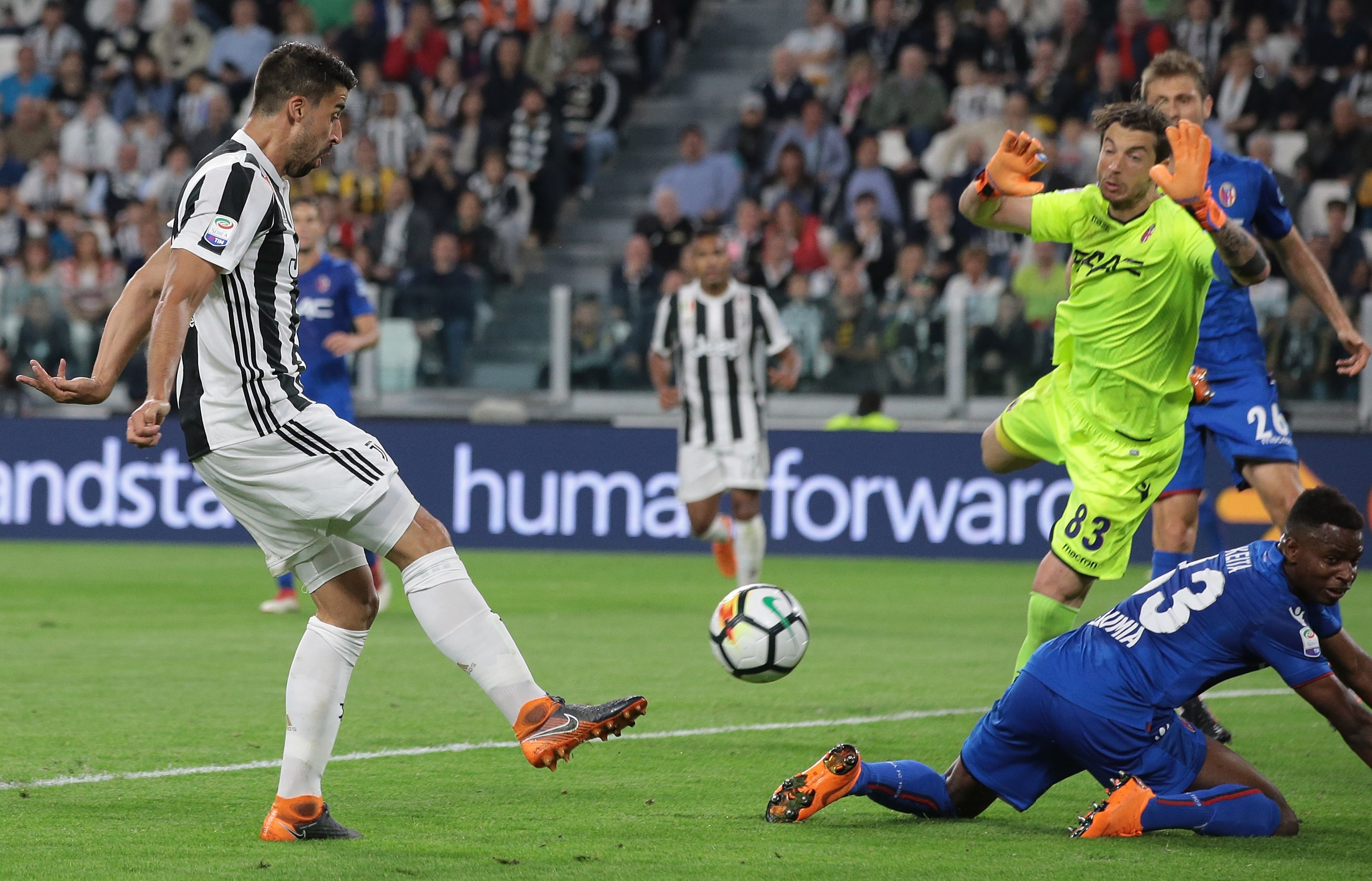 Феновете на Милан съзряха заговор, който може да ощастливи Ювентус