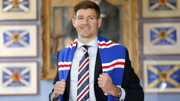 Новият мениджър на Глазгоу Рейнджърс Стивън Джерард иска да привлече