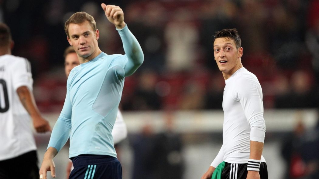 Очакваното завръщане на вратаря Мануел Нойер на терена е под