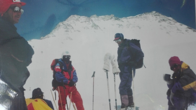 Хималайският връх Шиша Пангма където изчезна българският алпинист Боян Петров преди
