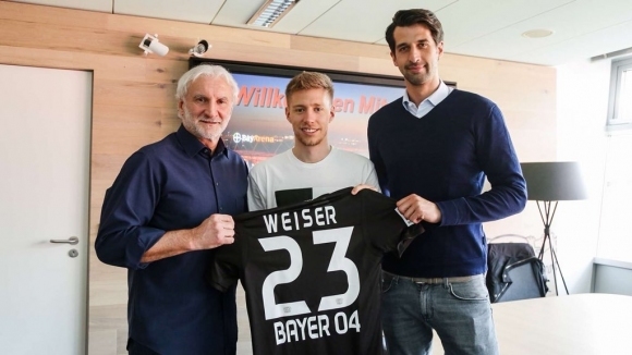 Байер Леверкузен привлече защитника на Херта Берлин Мичел Вайзер съобщиха