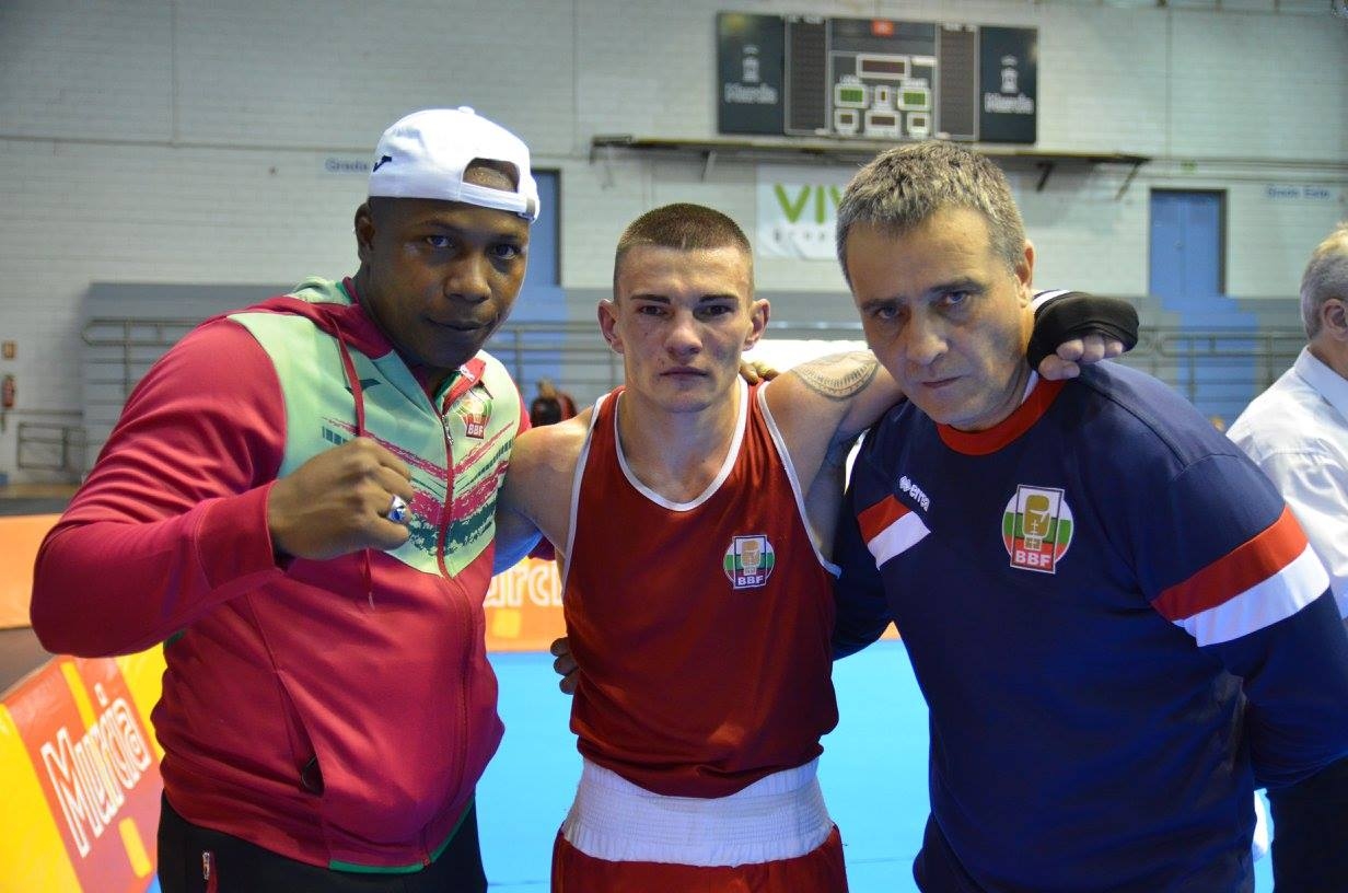 Радослав Панталеев и Кирил Русинов постигнаха победи в първите си