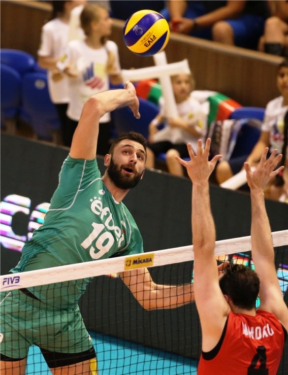 Националният отбор на България по волейбол за мъже може да