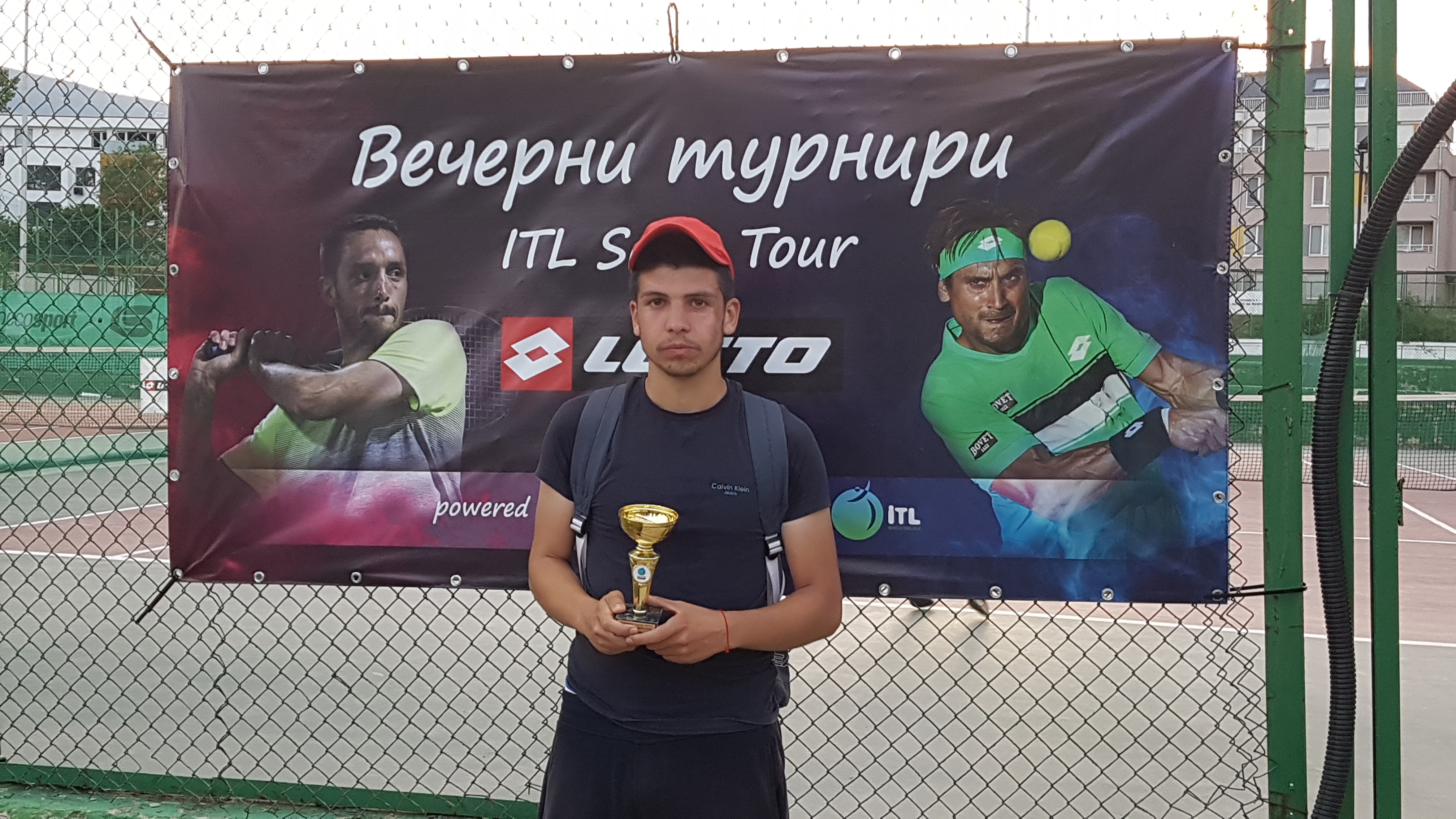 Кристиян Джалъзов е най новият шампион в турнирите на Интерактив тенис
