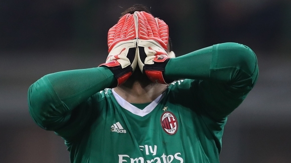 Вратарят на Милан Джанлуиджи Донарума е разочарован от грешките си