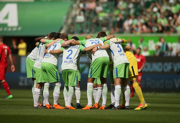 Волфсбург победи с 3 1 изпадналия Кьолн и завърши на