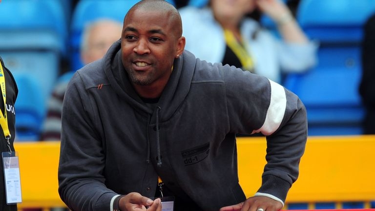 Олимпийският шампион с щафетата на Великобритания на 4 по 100