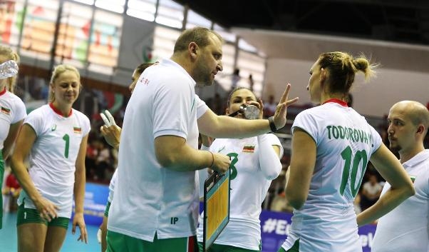 Националният волейболен отбор на България за жени започна по най добрия