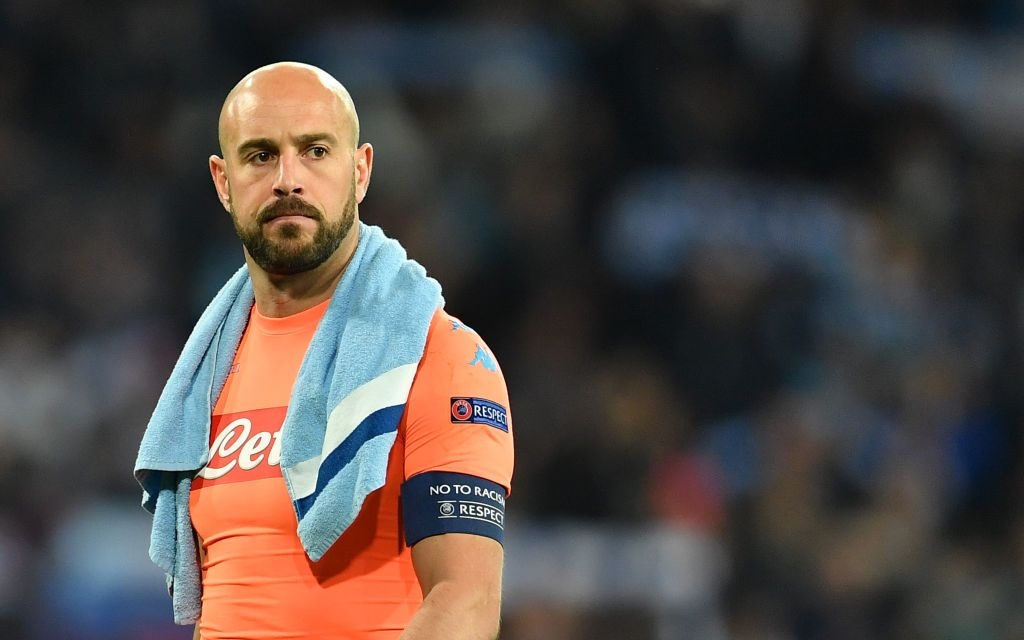 Напускащият Наполи вратар Пепе Рейна е призован на разпит в