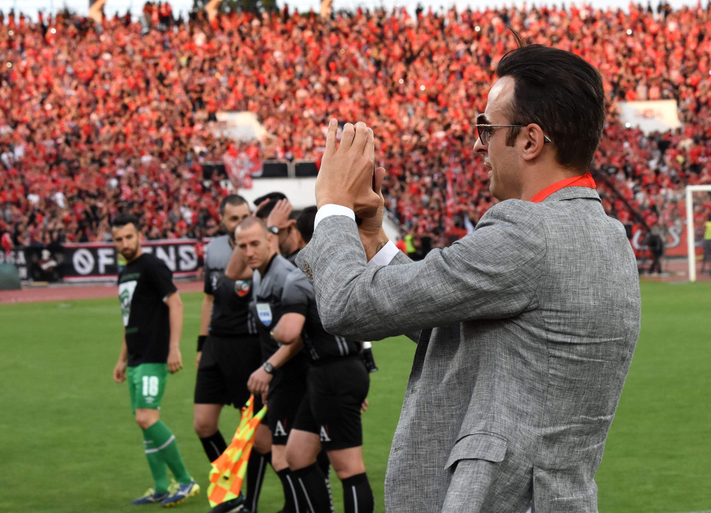 Звездата на българския футбол Димитър Бербатов е сред поканените за