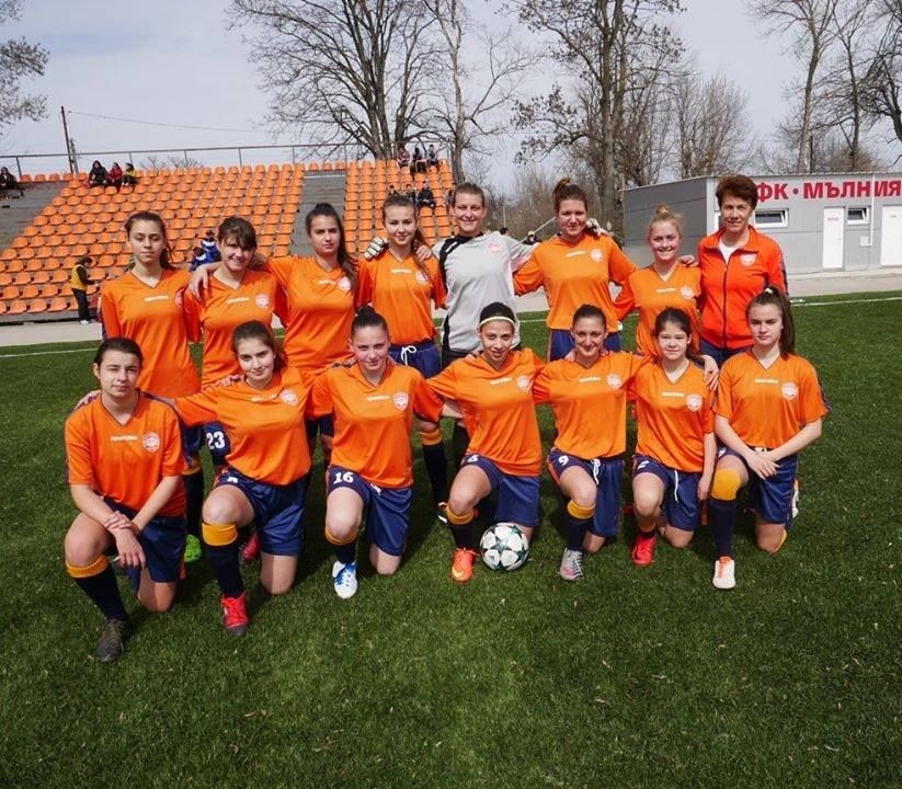 Женският футболен отбор на Олимпия Шумен ще участва в Международен