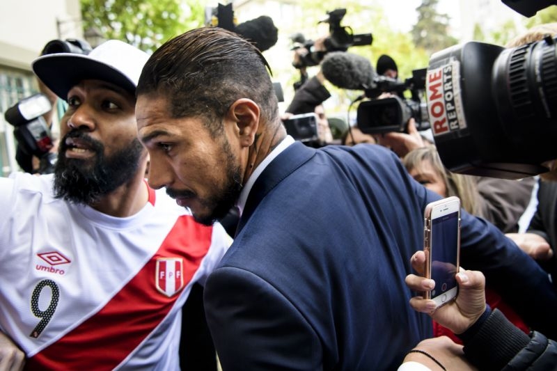 Капитанът на националния отбор на Перу Паоло Гереро поиска отмяна