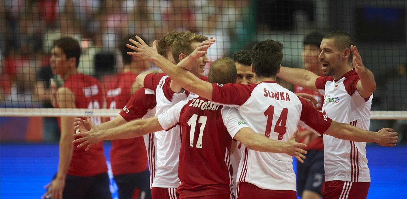 Националният отбор на Полша стартира със страхотен успех във Волейболната