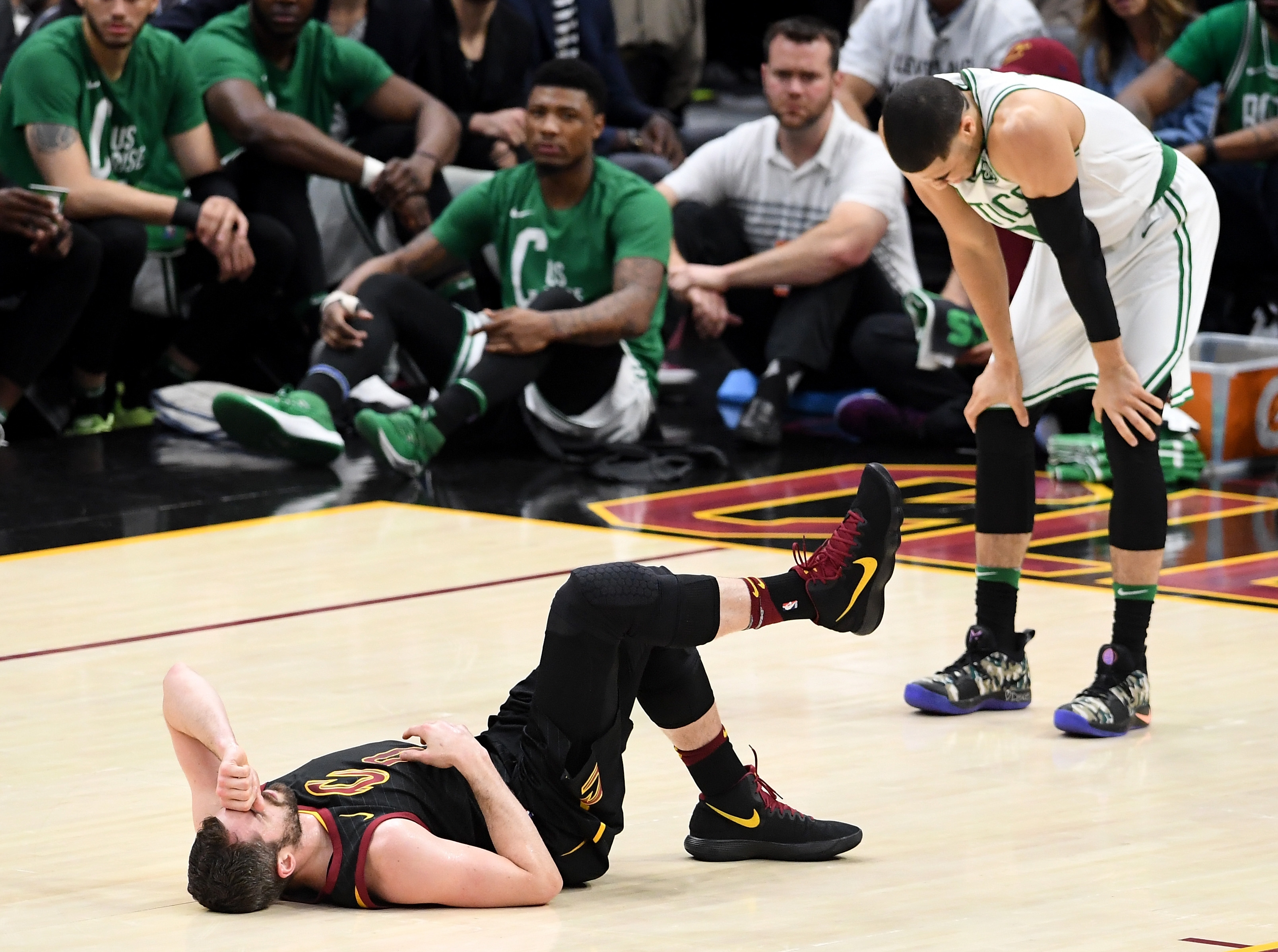 Крилото на Кливланд Кевин Лав ще пропусне решителния седми мач