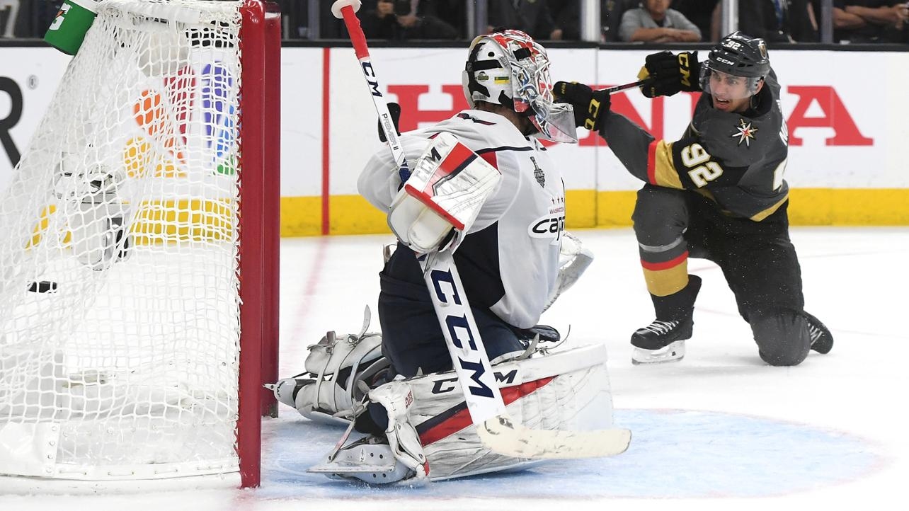 Томаш Носек вкара два гола включително победния 10 16 минути преди