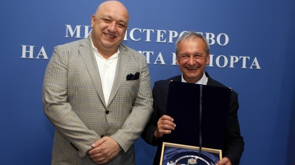 Министърът на младежта и спорта Красен Кралев се срещна с