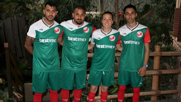 Български национален отбор, сформиран от „Спортс Мениджмънт България“, започва днес
