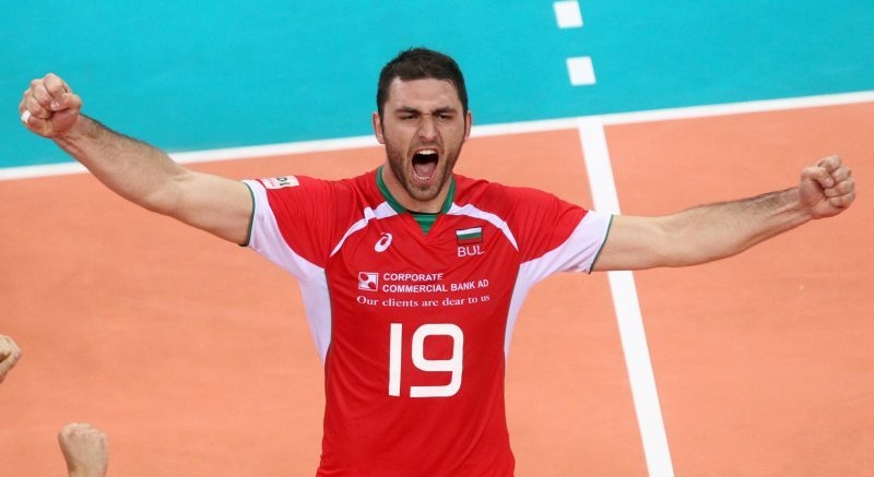 Националът Цветан Соколов пристигна днес заедно със семейството си в