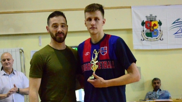 Гардът на БУБА Баскетбол Иван Алипиев бе избран за Най полезен