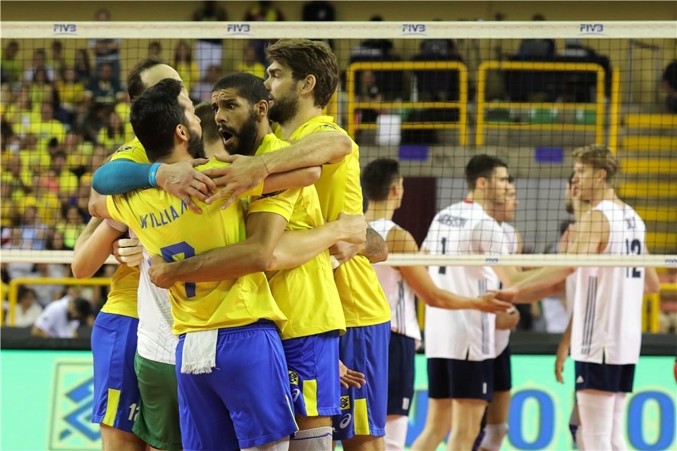 Олимпийският волейболен шампион Бразилия записа 4 а поредна и общо