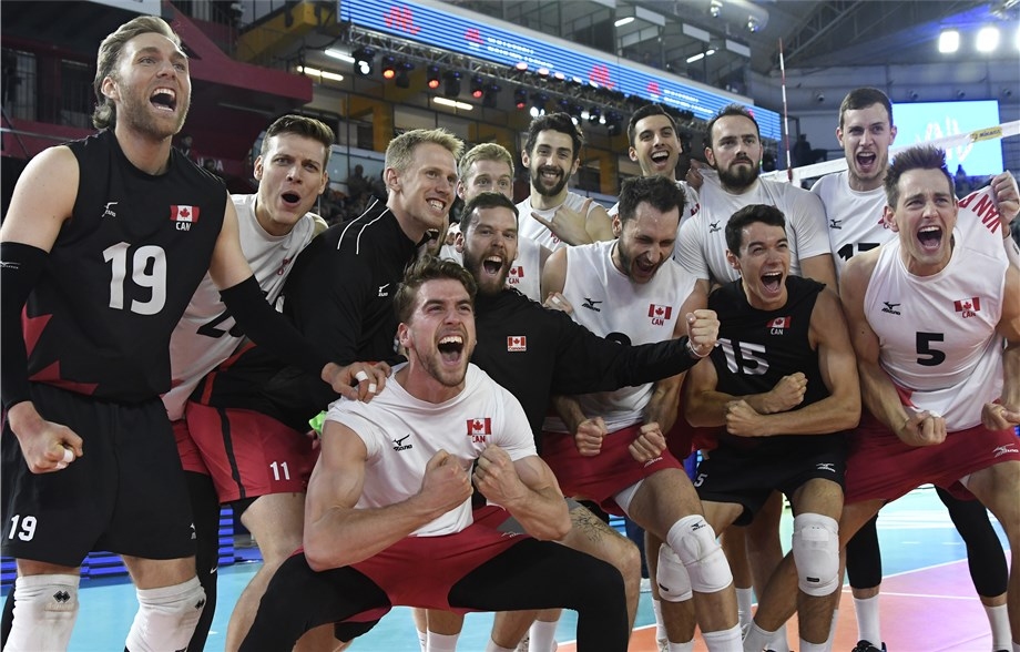Волейболистите от националния отбор на Канада завършиха по перфектен начин